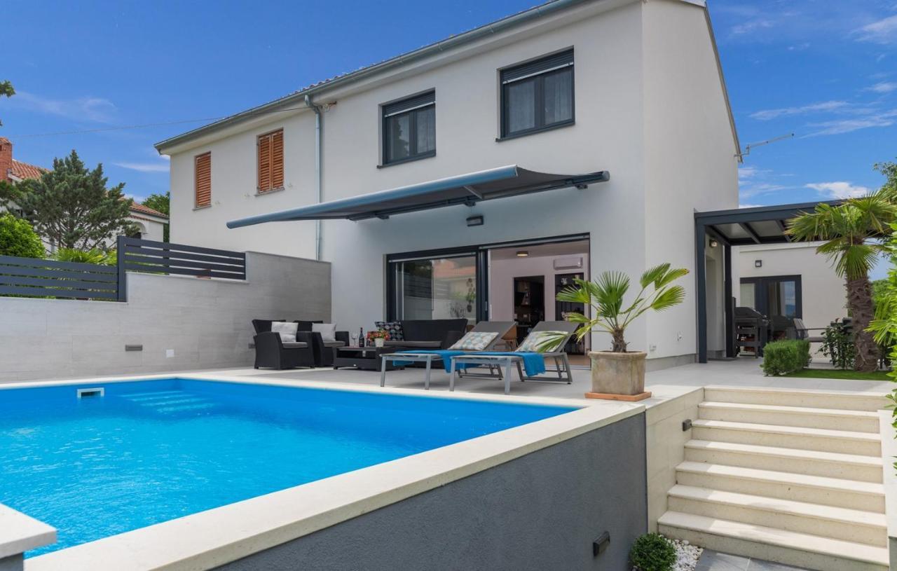 Villa Mondo Adria Njivice Exterior foto